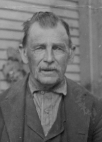 Edgar P. Davis, 1913.
Sent by Janice Curtis Fraser, July 1991